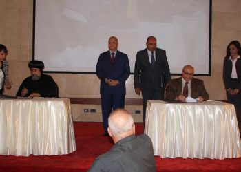 توقيع بروتوكول تعاون بين المركز الثقافي القبطي الأرثوذكسي ومركز الدرسات البردية والنقوش بجامعة عين شمس