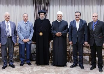 بعض أعضاء لجنة التعليم ببيت العائلة المصرية تجتمع بالمركز الثقافي القبطي الأرثوذكسي