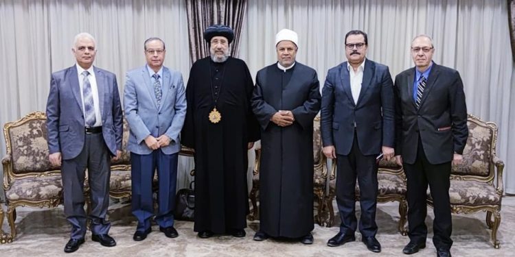 بعض أعضاء لجنة التعليم ببيت العائلة المصرية تجتمع بالمركز الثقافي القبطي الأرثوذكسي
