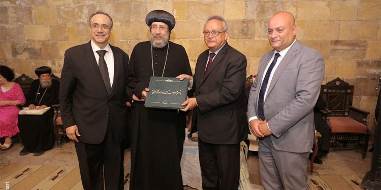 بحضور نيافة أنبا إرميا وبمناسبة اليوم العالمي للقانون إطلاق كتاب “القانون وبناء الوعي” للمستشار خالد القاضي