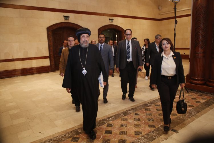 (العربية) أولى سلسلة ندوات “كاتب وكتاب” بعنوان «أبطال النصر … شهادات وتكريم»