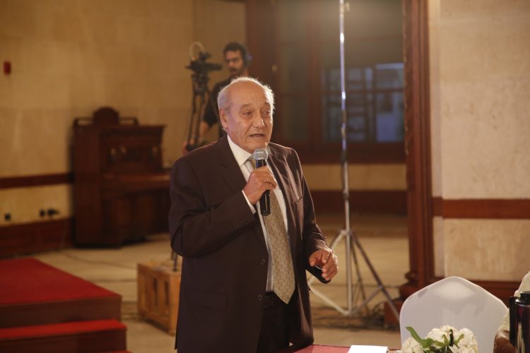 (العربية) أولى سلسلة ندوات “كاتب وكتاب” بعنوان «أبطال النصر … شهادات وتكريم»