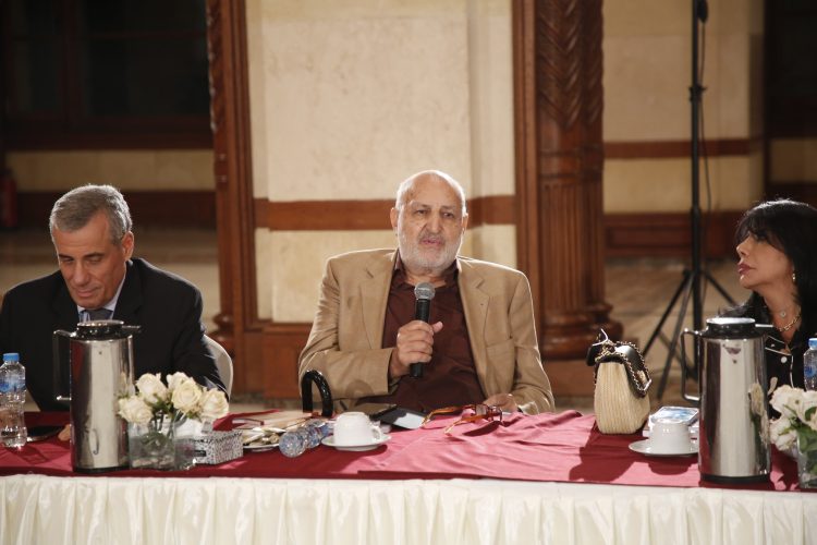 (العربية) صالون المركز يناقش..  “المنظومة الصحية في مصر: الواقع والمأمول”