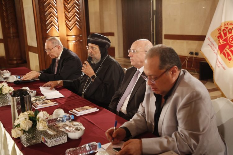 (العربية) صالون المركز يناقش..  “المنظومة الصحية في مصر: الواقع والمأمول”