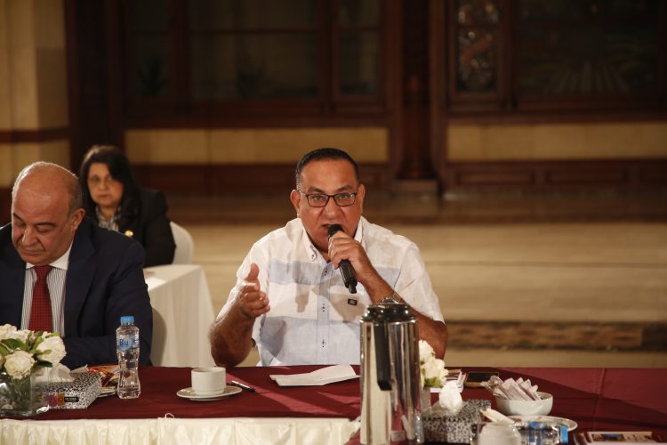 (العربية) صالون المركز يناقش..  “المنظومة الصحية في مصر: الواقع والمأمول”