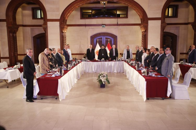 (العربية) صالون المركز يناقش..  “المنظومة الصحية في مصر: الواقع والمأمول”