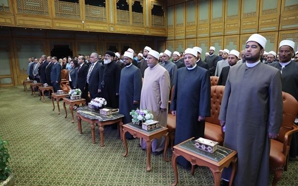 اقامة الملتقى العلمي لمبادرة «بالإنسان نبدأ» بالتعاون بين الأزهر والكنيسة ومشاركة بيت العائلة