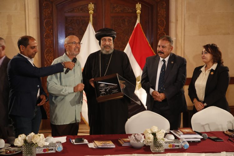 أولى سلسلة ندوات “كاتب وكتاب” بعنوان «أبطال النصر … شهادات وتكريم»