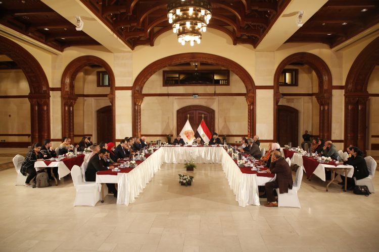 ندوة كاتب وكتاب بعنوان “كيف أصبحت الصين من أقوى دول العالم اقتصاديا؟ فصول من نموذج ملهم للتغيير والتنمية”