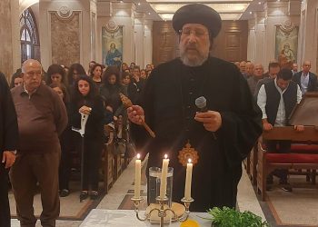 نيافة أنبا إرميا يرأس صلاة الثالث للمهندس عزت زكي بكنيسة العذراء وأنبا رويس بالكاتدرائية