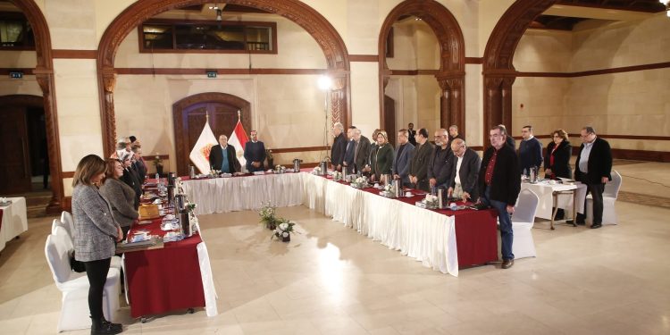 المركز الثقافي القبطي الأرثوذكسي يقيم ندوة "كاتب وكتاب" بـعنوان "رموز قبطية صنعت تاريخ مصر"