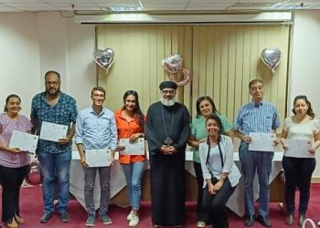 تسليم شهادات تخرج الدورة الثامنة من كورس «كللهما بالمجد»
