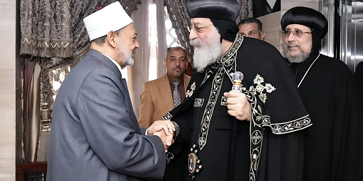 قداسة البابا الانبا تواضروس الثاني يهنئ شيخ الأزهر الدكتور أحمد الطيب بعيد الفطر