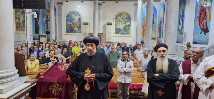 نيافة أنبا إرميا يلقى عظة روحية في كنيسة السيدة العذراء والقديس أنبا باخوميوس بالإسكندرية