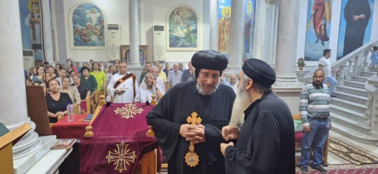 نيافة أنبا إرميا يلقى عظة روحية في كنيسة السيدة العذراء والقديس أنبا باخوميوس بالإسكندرية