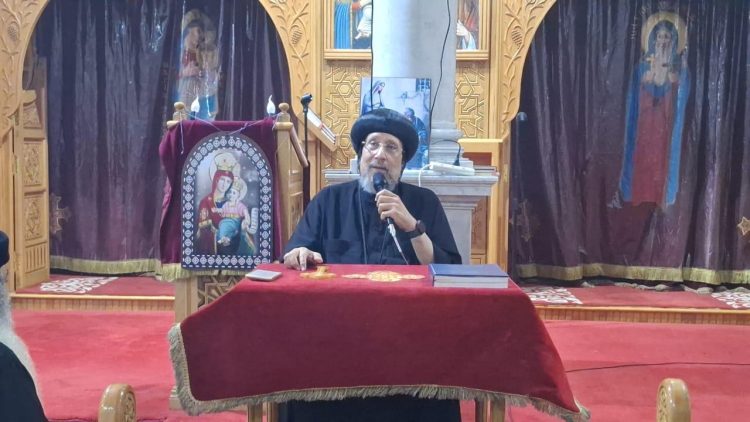 نيافة أنبا إرميا يلقى عظة روحية في كنيسة السيدة العذراء والقديس أنبا باخوميوس بالإسكندرية