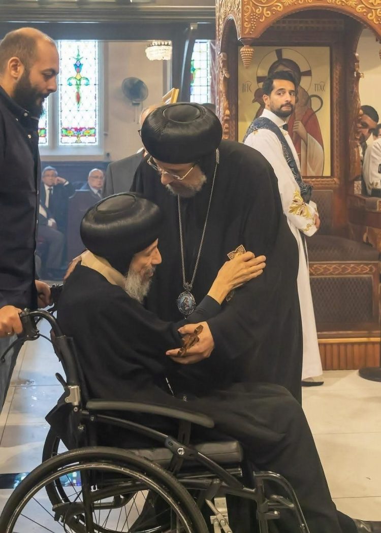 (العربية) صلاة جناز القمص أنطونيوس ثابت شنوده، كاهن كنيسة مار مرقس بكينزينغتون ووكيل إيبارشية لندن