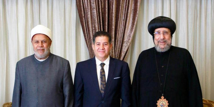 (العربية) في إطار دعم الوحدة الوطنية.. نيافة أنبا إرميا يلتقي د. مصطفى عبد الغني بمقر المركز الثقافي