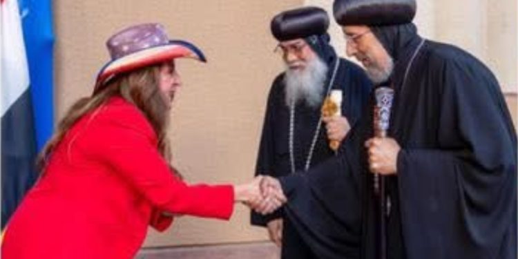 بحضور نيافة الانبا ارميا… السفارة الأمريكية بالقاهرة تحتفل بعيد الاستقلال