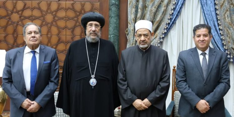 الإمام الأكبر يستقبل الدكتور مصطفى عبد الغني ونيافة الأنبا إرميا والسفير عبد الرحمن موسى بمقر مشيخة الأزهر