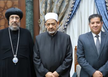The Grand Imam meets officials of the Egyptian Family House