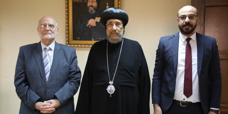 نيافة الأنبا إرميا يستقبل الأمين العام لمجلس كنائس الشرق الأوسط