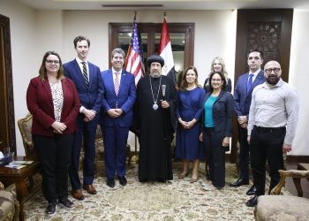 الأنبا إرميا يلتقي نائب وزير الخارجية الأمريكي مايكل ريجاس لبحث دعم حرية الاديان وتعزيز التفاهم بين بينهم