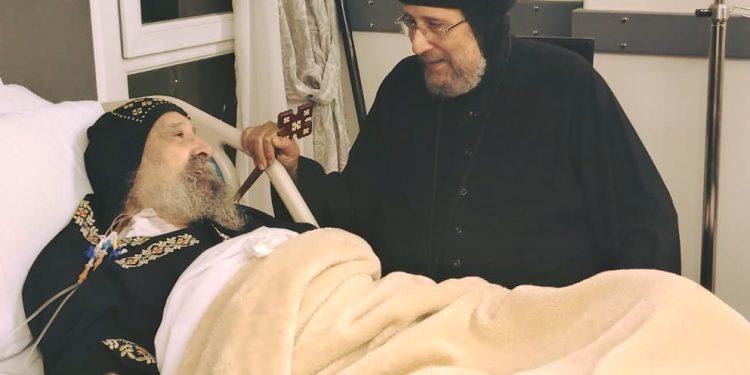 للاطمئنان على صحتهما… نيافة الأنبا إرميا يزور صاحبي النيافة الأنبا ويصا والأنبا أرساني