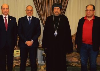 نيافة الأنبا إرميا يستقبل مدير الجهاز التنفيذي للهيئة الوطنية للانتخابات