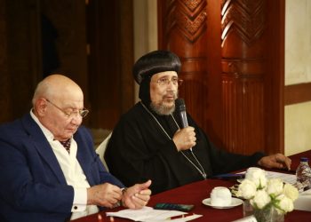 الأنبا إرميا في صالون المركز الثقافي القبطي: مصر حاضرة بقوة في "دافوس" ونوجه التحية لرجال الشرطة في عيدهم