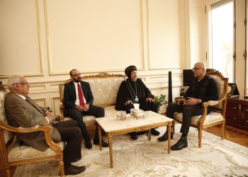 Bishop Ermia Congratulates the President of Ain Shams University on Eid al-Fitr