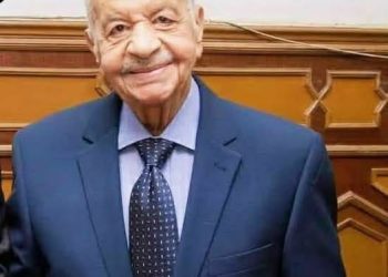 نيافة أنبا إرميا يتقدم بخالص العزاء لرئيس الوزراء في وفاة والد سيادته “اللواء كمال مدبولي”