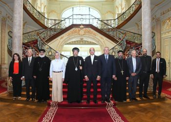 Bishop Ermia visits the President of Ain Shams University to extend Eid al-Adha greetings