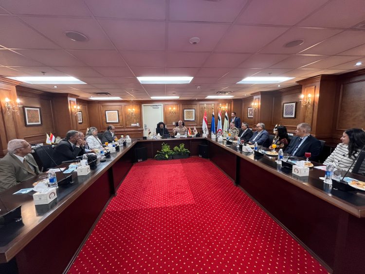 المركز الثقافي القبطي الأرثوذكسي يزور مركز البحوث الطبية والطب التجديدي ويبحث سبل التعاون في الإعلام الطبي والبحث العلمي