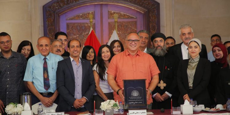 صالون المركز الثقافي القبطي يناقش كتاب "لم نفترق يومًا.. مصر والكنيسة.. حكاية عبر الزمن" للكاتب هاني فكري